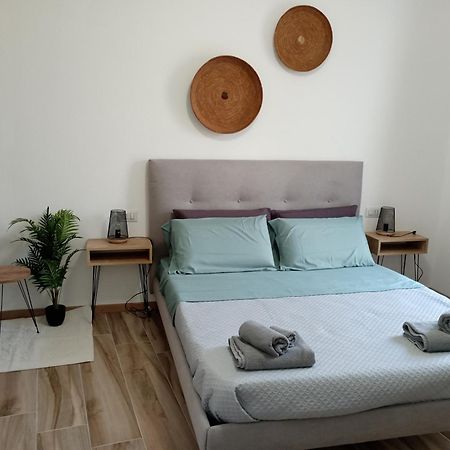 Niu Rooms Ористано Екстер'єр фото