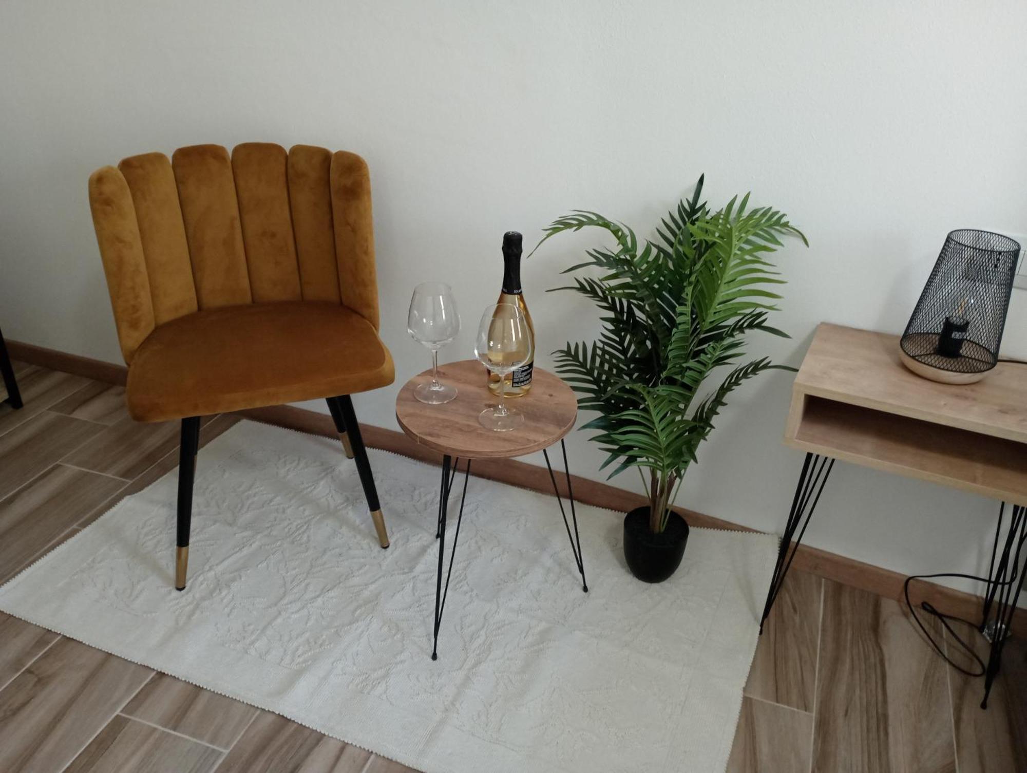 Niu Rooms Ористано Екстер'єр фото